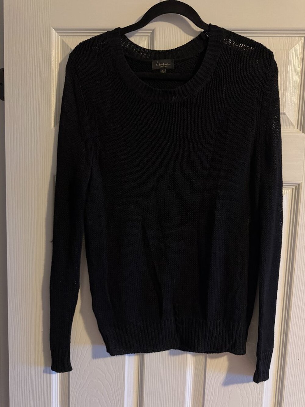 Babaton Aritzia Black Linen & Silk Open Knit Sweater – Size Large - Picture 1 of 4